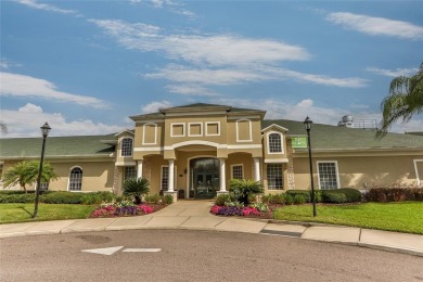 Spacious 5-Bedroom + Den in Heritage Isles Golf  Country Club!
 on Heritage Isles Golf and Country Club in Florida - for sale on GolfHomes.com, golf home, golf lot