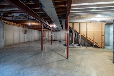 NEW PRICE!!! Step into his beautiful and updated 1 1/2 Story on Paradise Pointe Golf Complex in Missouri - for sale on GolfHomes.com, golf home, golf lot