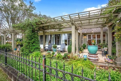 Beautiful 3 Bed / 2 Bath Villa in the Country Club of Alabama on Red Eagle Golf Course in Alabama - for sale on GolfHomes.com, golf home, golf lot