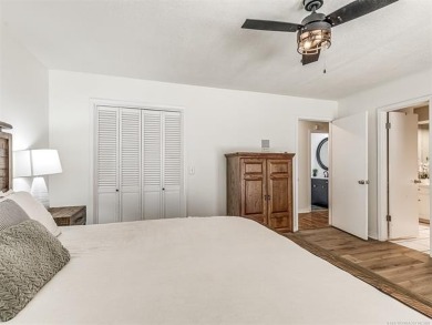 GOLF COURSE LIVING! Outstanding one-level home with great on Indian Springs Country Club in Oklahoma - for sale on GolfHomes.com, golf home, golf lot
