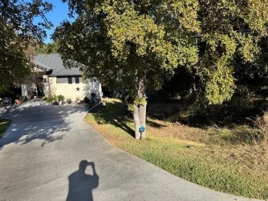 Applehead West golf course lot on #4 Apple Rock. Brandywine is on Apple Rock Golf Course - Horseshoe Bay in Texas - for sale on GolfHomes.com, golf home, golf lot