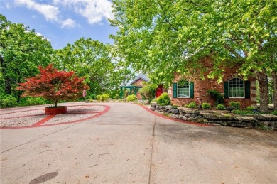 Private mountaintop sanctuary in Holiday Island, AR--where on Holiday Island Executive Golf Course in Arkansas - for sale on GolfHomes.com, golf home, golf lot