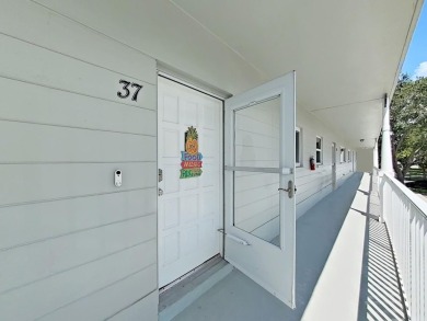 Welcome to this comfortable 2 Bedroom/2 Bathroom, 1370 sq. ft on On Top Of The World Golf Course in Florida - for sale on GolfHomes.com, golf home, golf lot