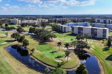 Welcome to Ironwood First!  This bright and spacious 2 bedroom on Pinebrook/Ironwood Golf Course in Florida - for sale on GolfHomes.com, golf home, golf lot