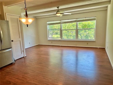 Welcome home to this move in ready, freshly painted 2 bed, 2 on On Top Of The World Golf Course in Florida - for sale on GolfHomes.com, golf home, golf lot