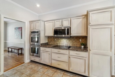 Elegant Well maintained home on spacious corner lot in Highly on Memphis National Golf Club in Tennessee - for sale on GolfHomes.com, golf home, golf lot