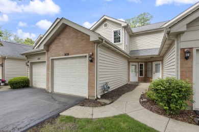 Move Right In to this Beautifully Updated 2 Bedroom, 2-1/2 Bath on Glendale Lakes Golf Club in Illinois - for sale on GolfHomes.com, golf home, golf lot