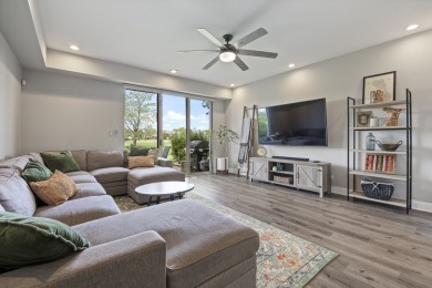 Move Right In to this Beautifully Updated 2 Bedroom, 2-1/2 Bath on Glendale Lakes Golf Club in Illinois - for sale on GolfHomes.com, golf home, golf lot
