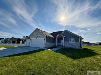 Welcome to your dream home! This simply elegant 6 bedroom, 3 on Sand Creek Golf Course in Idaho - for sale on GolfHomes.com, golf home, golf lot