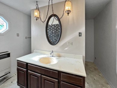 Don't miss your opportunity to own this brick, ranch home on Lincoln Oaks Golf Course in Illinois - for sale on GolfHomes.com, golf home, golf lot
