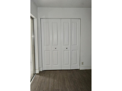 Welcome to this fully updated, Corner Unit ~ ground-floor on Kings Point Golf -Flanders Way in Florida - for sale on GolfHomes.com, golf home, golf lot