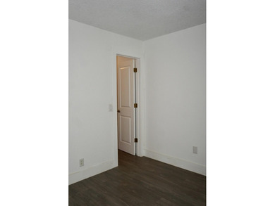 Welcome to this fully updated, Corner Unit ~ ground-floor on Kings Point Golf -Flanders Way in Florida - for sale on GolfHomes.com, golf home, golf lot