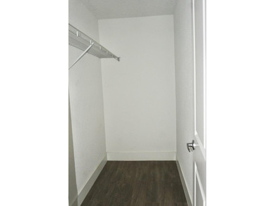 Welcome to this fully updated, Corner Unit ~ ground-floor on Kings Point Golf -Flanders Way in Florida - for sale on GolfHomes.com, golf home, golf lot