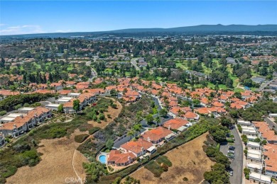 This AMAZING LAKE VIEW TOWNHOME in The Colony at Lake San Marcos on Lake San Marcos Country Club- North Course in California - for sale on GolfHomes.com, golf home, golf lot
