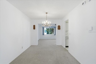 One or more photo(s) has been virtually staged. Welcome to 10197 on Mainlands Golf Club in Florida - for sale on GolfHomes.com, golf home, golf lot