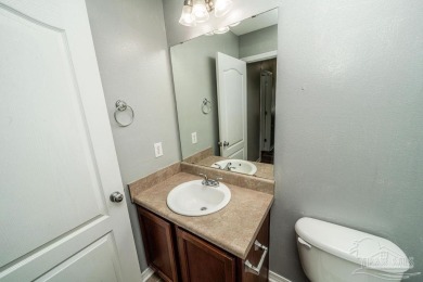 Great home convenient to everything in Milton, priced to sell on Tanglewood Golf Club in Florida - for sale on GolfHomes.com, golf home, golf lot