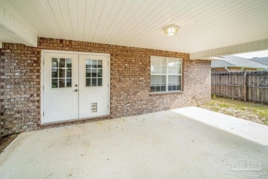 Great home convenient to everything in Milton, priced to sell on Tanglewood Golf Club in Florida - for sale on GolfHomes.com, golf home, golf lot