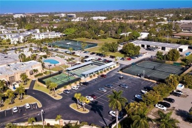 Welcome home- this 3 bedroom 2 bath golf villa located in the on Seven Lakes Golf and Tennis Community in Florida - for sale on GolfHomes.com, golf home, golf lot