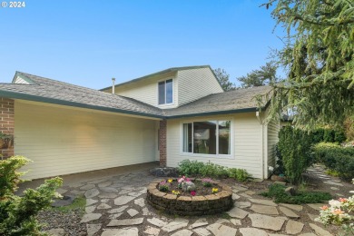 OPEN HOUSE - THIS SATURDAY 5/18 FROM 1-3PM*** Welcome to a very on Summerfield Golf and Country Club in Oregon - for sale on GolfHomes.com, golf home, golf lot