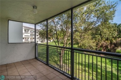 Fantastic 2 Beds with 2 Baths Apartment in FAIRWAYS at on Bonaventure Country Club in Florida - for sale on GolfHomes.com, golf home, golf lot