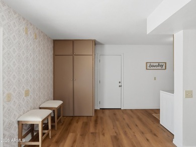 No HOA! Move-in ready and beautifully refreshed, this 1,465 sqft on Briarwood Country Club in Arizona - for sale on GolfHomes.com, golf home, golf lot