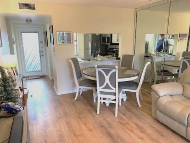 Updated 1 bed 1 bath in desirable Phase 4 of SUNRISE LAKES a 55+ on Sunrise Lakes Phase IV Golf Course in Florida - for sale on GolfHomes.com, golf home, golf lot