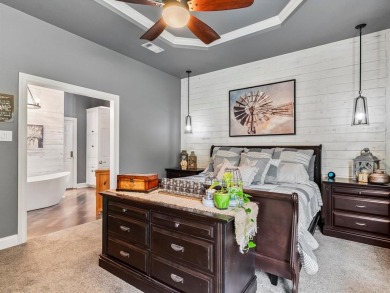 Welcome to this beautifully renovated home perfectly situated in on Iron Horse Golf Course in Texas - for sale on GolfHomes.com, golf home, golf lot
