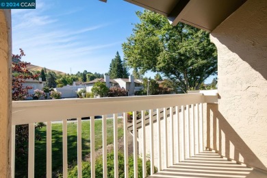 Wonderful townhome in the ever-popular Casitas de Moraga on Moraga Country Club in California - for sale on GolfHomes.com, golf home, golf lot