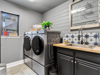Welcome to this beautifully renovated home perfectly situated in on Iron Horse Golf Course in Texas - for sale on GolfHomes.com, golf home, golf lot