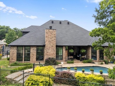 Welcome to this beautifully renovated home perfectly situated in on Iron Horse Golf Course in Texas - for sale on GolfHomes.com, golf home, golf lot