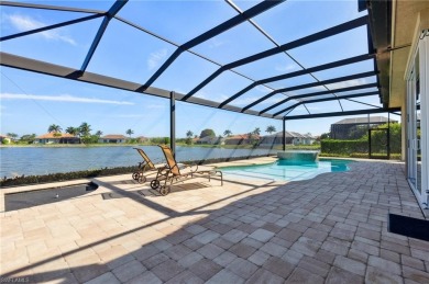 ONE OF A KIND HOME WITH GARAGE SPACE AND FULL HOOK UPS FOR UP TO on Eagle Lakes Golf Club in Florida - for sale on GolfHomes.com, golf home, golf lot