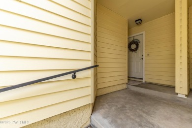 Charming 2-bedroom, 1.5-bath condo located in the desirable on Prescott Golf and Country Club in Arizona - for sale on GolfHomes.com, golf home, golf lot