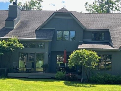 GREAT 2 BED/2 1/2 BATH FAIRWAYS CONDOMINIUM OVERLOOKING THE on Birchwood Farms Golf and Country Club in Michigan - for sale on GolfHomes.com, golf home, golf lot
