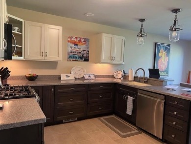 GREAT 2 BED/2 1/2 BATH FAIRWAYS CONDOMINIUM OVERLOOKING THE on Birchwood Farms Golf and Country Club in Michigan - for sale on GolfHomes.com, golf home, golf lot
