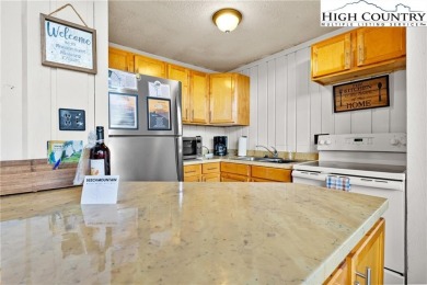 Discover a beautifully renovated and fully furnished 3-bedroom on Beech Mountain Club in North Carolina - for sale on GolfHomes.com, golf home, golf lot