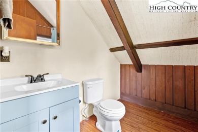 Discover a beautifully renovated and fully furnished 3-bedroom on Beech Mountain Club in North Carolina - for sale on GolfHomes.com, golf home, golf lot