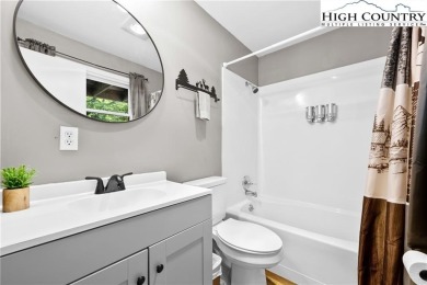 Discover a beautifully renovated and fully furnished 3-bedroom on Beech Mountain Club in North Carolina - for sale on GolfHomes.com, golf home, golf lot