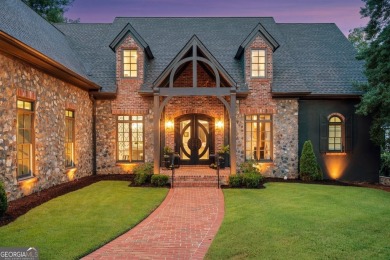 IF YOU EVER WANTED TO LIVE AND ENJOY THE LIFESTYLE AT THE on Marietta Country Club in Georgia - for sale on GolfHomes.com, golf home, golf lot