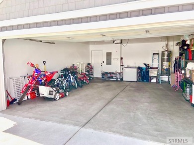Charming duplex in a desirable neighborhood, on a quiet street on Blackfoot Municipal Golf Course in Idaho - for sale on GolfHomes.com, golf home, golf lot