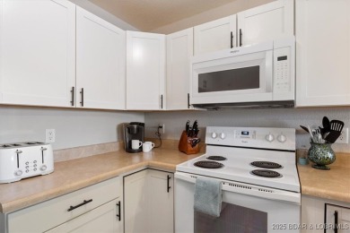 Don't miss this move-in ready, beautifully updated 2 Bed / 2 on Tan-Tar-A Golf Club in Missouri - for sale on GolfHomes.com, golf home, golf lot