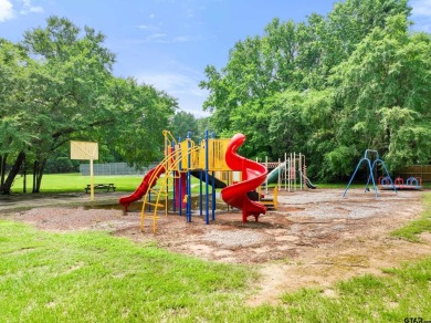 ***Priced to Sell*** Charming Updated Cottage with Serene Sounds on Hide-A-Way Lake Golf Course in Texas - for sale on GolfHomes.com, golf home, golf lot