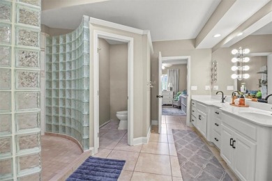 Welcome to this stunning luxury home located in the desirable on Lakewood Oaks Golf Club, Ltd. in Missouri - for sale on GolfHomes.com, golf home, golf lot