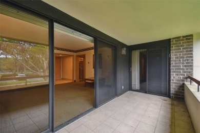 Two Bedroom/Two Bath *C* Unit-This two-door entry Two on Innisbrook Resort and Golf Club in Florida - for sale on GolfHomes.com, golf home, golf lot