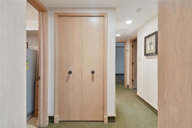 Two Bedroom/Two Bath *C* Unit-This two-door entry Two on Innisbrook Resort and Golf Club in Florida - for sale on GolfHomes.com, golf home, golf lot