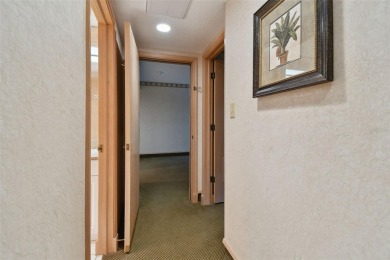 Two Bedroom/Two Bath *C* Unit-This two-door entry Two on Innisbrook Resort and Golf Club in Florida - for sale on GolfHomes.com, golf home, golf lot