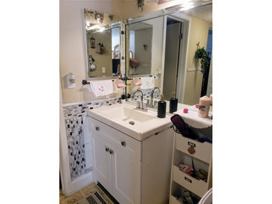 Excellent Location!!! 2/2 Corner unit located in heart of on Turnberry Isle Resort and Club in Florida - for sale on GolfHomes.com, golf home, golf lot