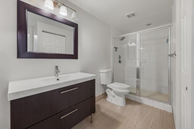Don't miss this chance to own a beautifully 3-bedroom on Palm Beach Polo and Country Club in Florida - for sale on GolfHomes.com, golf home, golf lot