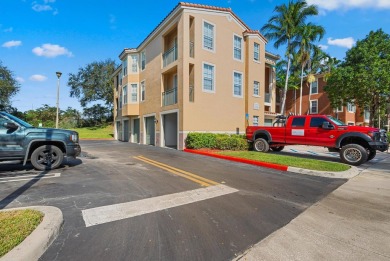 Don't miss this chance to own a beautifully 3-bedroom on Palm Beach Polo and Country Club in Florida - for sale on GolfHomes.com, golf home, golf lot