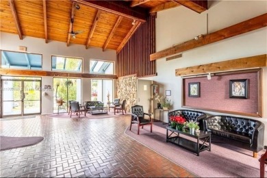 Discover this beautifully maintained 2BR 2BA condo in the on Oriole Golf and Tennis Club in Florida - for sale on GolfHomes.com, golf home, golf lot