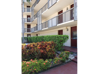 Excellent Location!!! 2/2 Corner unit located in heart of on Turnberry Isle Resort and Club in Florida - for sale on GolfHomes.com, golf home, golf lot